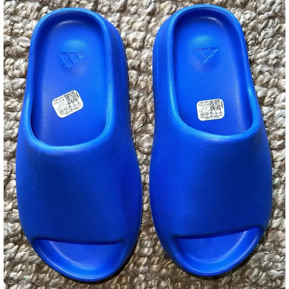 Adidas Yeezy Slides Men/Youth US Size 5 Blue Foam Slip On Sandals Like New NWOB